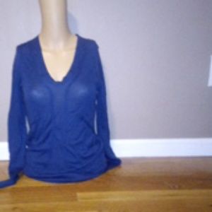 Long sleeve v neck